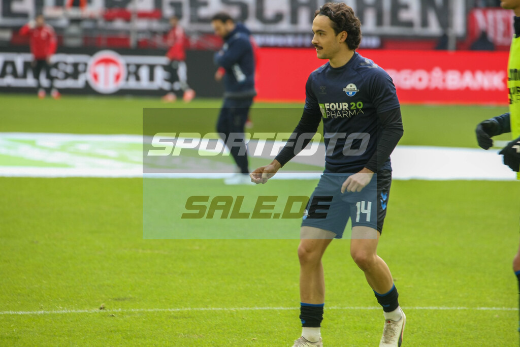 Fortuna Düsseldorf  Saison 25/26 - © Sportfoto-Sale (MK) | Mika Baur - Fortuna Düsseldorf - SC Paderborn Saison 25/26 - © Sportfoto-Sale (MK) - Realisiert mit Pictrs.com