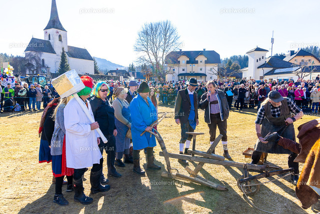 Bärentreiben in Steuerberg | Bildershop von pixelworld.at - Realisiert mit Pictrs.com