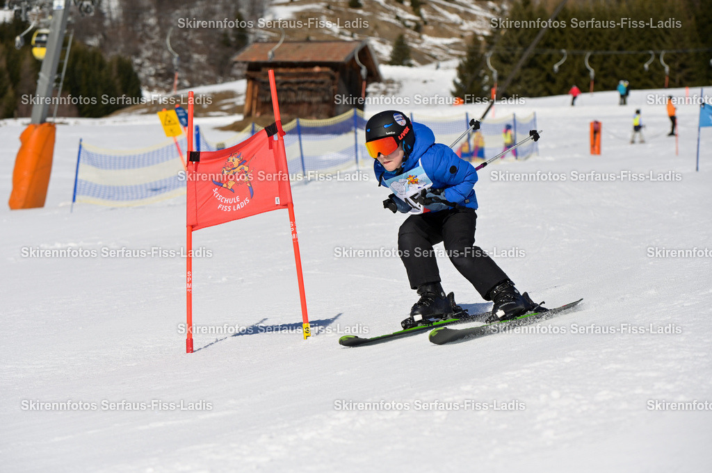 SRF_27.02.2026_343 | Skirennfotos,Serfaus,Fiss,Ladis,Kinderskirennen,Winter,Tirol,Oberland,skirace,SFL,feelfree,weil wir's genießen,ski,Ski,skifahren,Sonnenplateau, - Realisiert mit Pictrs.com