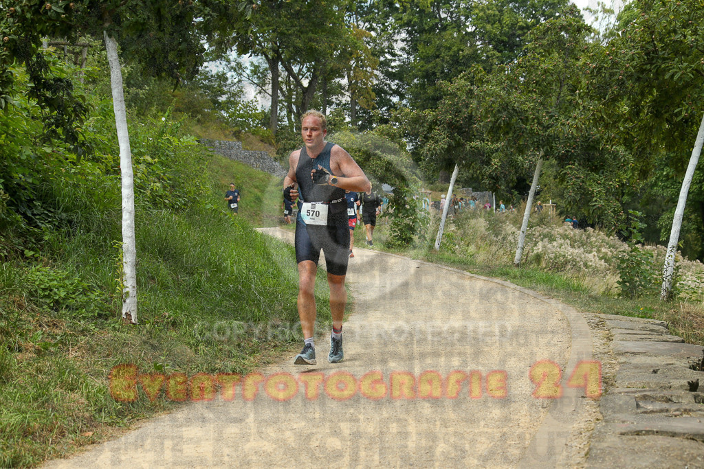250824_1417_EX1_5664 | Sportfotografie im Rhein-Sieg Kreis, Köln, Bonn, NRW, Rheinland Pfalz, Hessen, etc. Unser Tätigkeitsfeld umfasst den Laufsport vom Volkslauf über den Marathon, Duathlon, Triathon bis zum Ultralauf wie Kölnpfad Ultra oder Schindertrail.