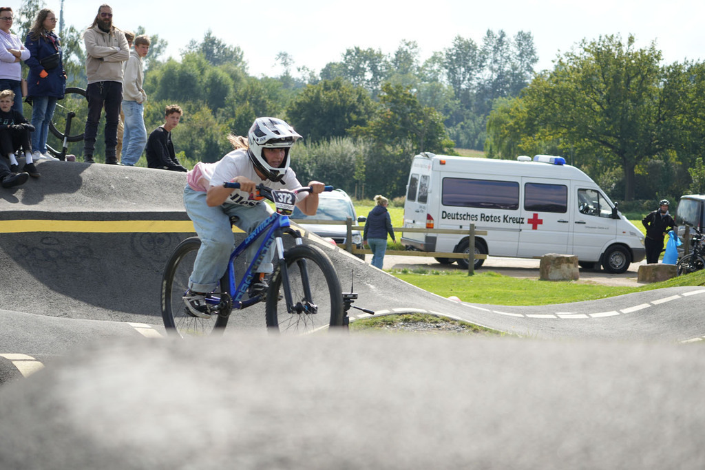 Startnr-372-Sahra_Krey-DSC09845 | German Pumptrack Series - Realisiert mit Pictrs.com