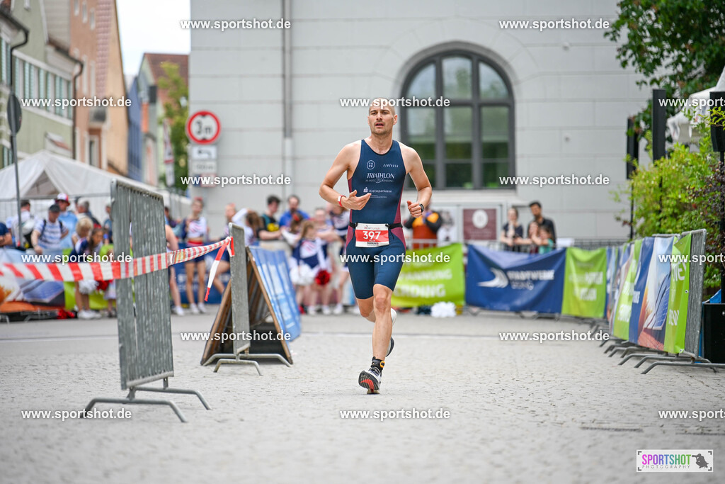 SZI_8250 | Stadttriathlon Erding 2025. #yourpictrs #sportshot_your_pictrs @Sportshotphotography #stadttriathlonerding Copyright: www.sportshot.de