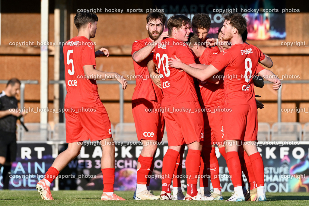 SAK vs. SC ST. Veit | #5 Nico Wernig SC St.Veit, Jubel SC St. Veit Mannschaft, #20 Fabian Christian Gangl SC St.Veit, #8 Fabian Johann Stornig SC St.Veit, #9 Julian Brandstätter SC St.Veit, #16 David Armin Hude SC St.Veit, SAK vs. SC ST. Veit, SAK vs. SC ST. Veit am 30.04.2025 in Klagenfurt (Sportpark Welzenegg), Austria, (Photo by Bernd Stefan)
