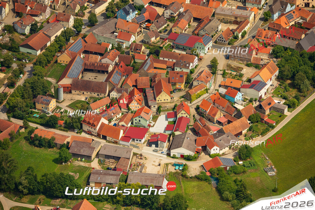 Luftaufnahme von Ippesheim Vs Google Maps- Die Luftaufnahme wurde 2025 vom UL-Flugzeug heraus erstellt ( keine Drohne ) - Hochauflösende Luftaufnahme - für professionelle Ausdrucke geeignet. Die Geschenkidee !Mit Lizenz und Bildrechte bestellbar