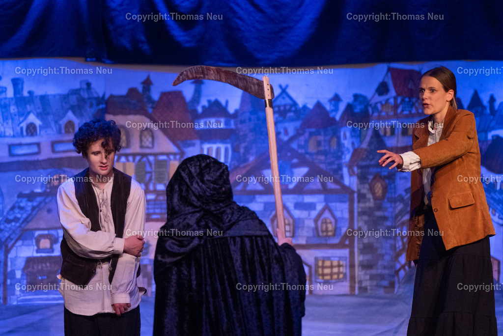 DSC_2681 | Theater AG am Goethe-Gymnasium führt das Stück „Ein Tod namens Mort“ (nach Terry Pratchett) auf, Presse-Infos mit Namen aller Akteure, etc. gibt es vor Ort , Bild: Thomas Neu