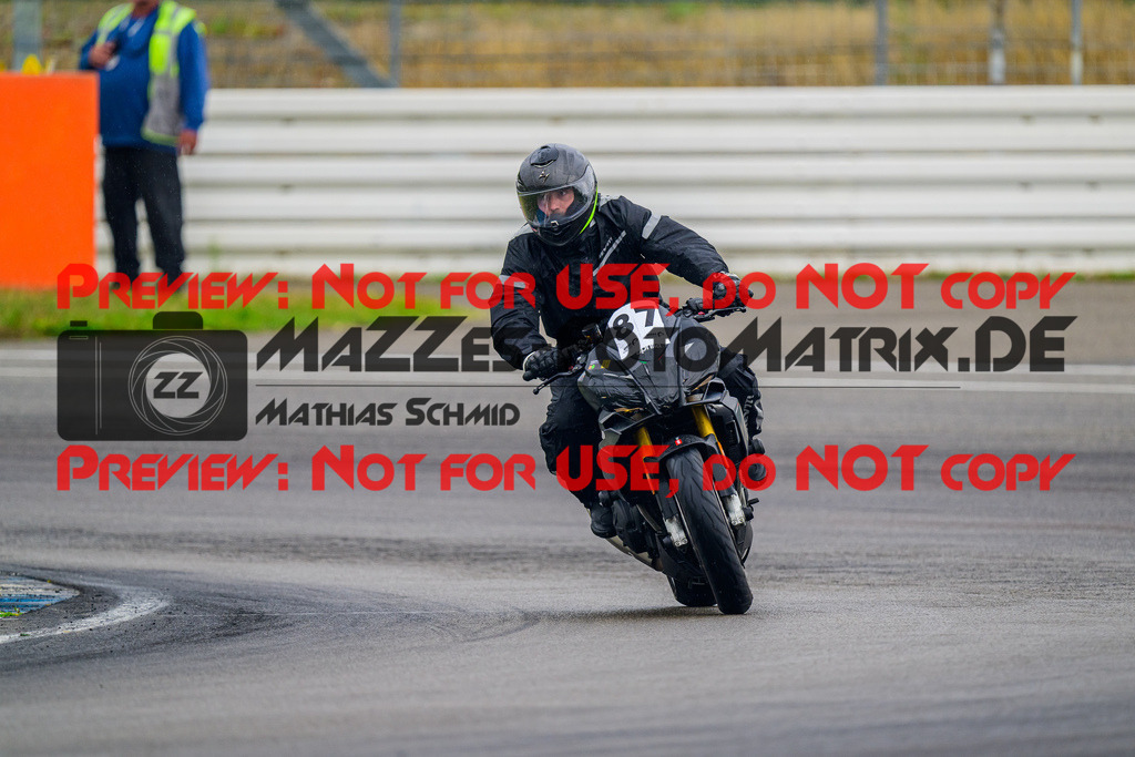 MaZZes_Fotomatrix_20240923_6007705_0930 | Fotograf Mathias Schmid
Sportfotograf,
Eventfotograf,
Hochzeitsfotograf,
Portraitfotograf