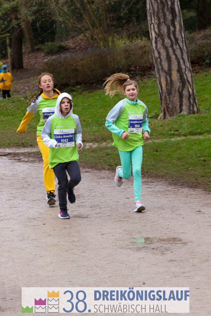 1700m Stadtwerke Jugendlauf | 3 Koenigslauf 2024 1700m Stadtwerke Jugendlauf - Realisiert mit Pictrs.com