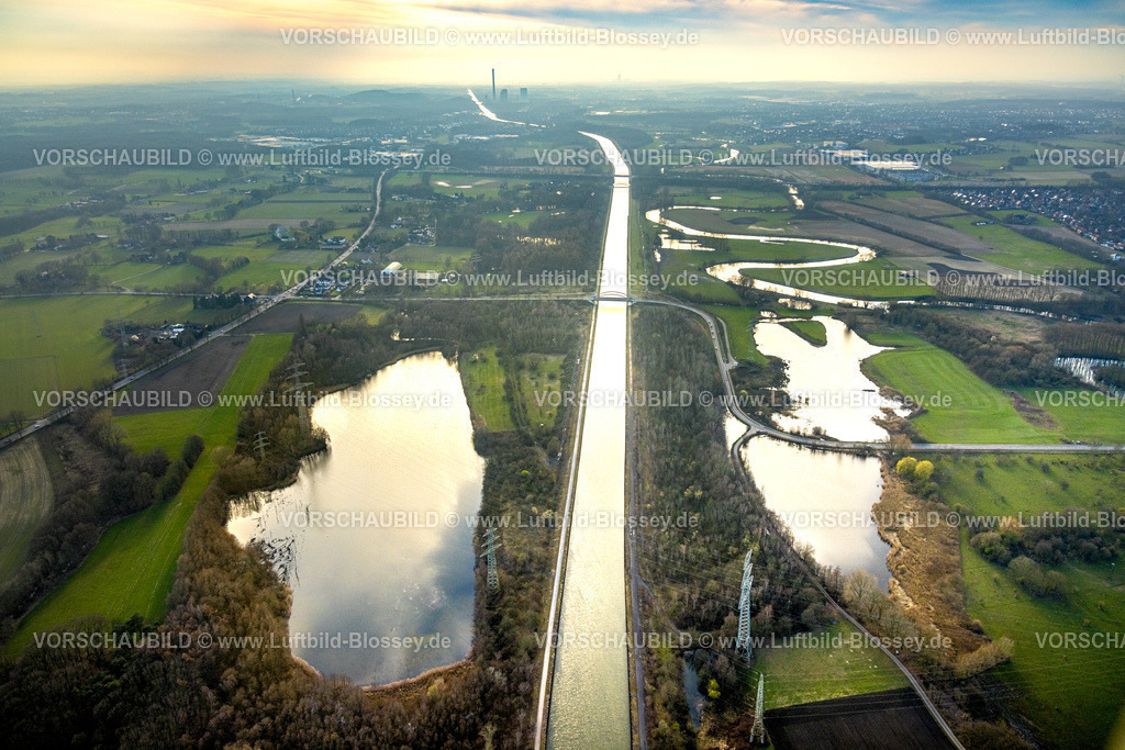 Hamm240305822 | Luftbild, NSG Naturschutzgebiet "Am Tibaum" mit Datteln-Hamm-Kanal, Fluss Lippe Mäander, Fernsicht zum Kraftwerk Bergkamen, Stadtbezirk Herringen, Hamm, Ruhrgebiet, Nordrhein-Westfalen, Deutschland