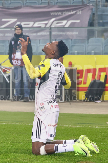 Austrian Bundesliga: Grazer AK 1902 vs LASK | GRAZ, AUSTRIA, 13.DEC.25 - SOCCER - ADMIRAL Bundesliga, Grazer AK 1902 vs LASK. The image shows rejoicing of Moses Usor (Lask) for his goal.