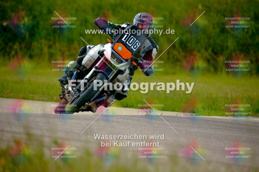 _MOT1200 | Hier findet Ihr Bilder von Touristenfahrten auf der Nürburgring Nordschleife oder von anderen Veranstaltungen die ich besucht habe. Viel Spass beim Durch Schauen 