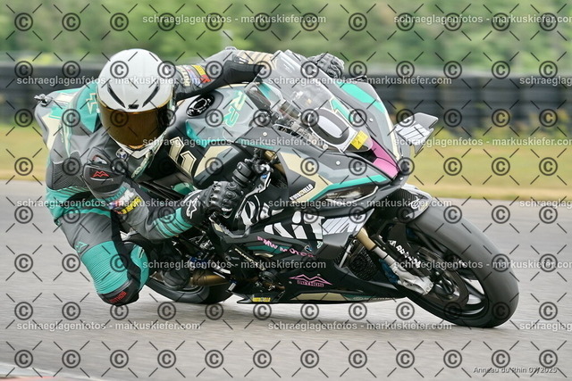 25bt05-0904 | markuskiefer.com - Realisiert mit Pictrs.com