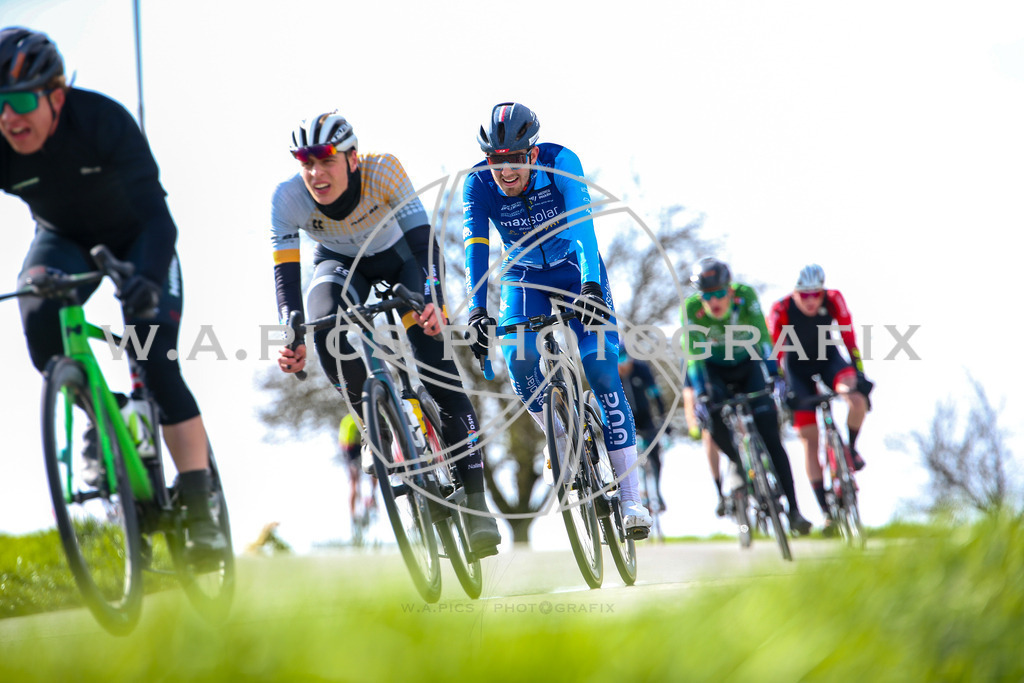 ..... | LEONDING,AUSTRIA,24.März.24 - 63.Radsaisoneröffnungsrennen Leonding Road Cycling League , Image shows: 
Photo: WAPICS / Andreas Willdoner