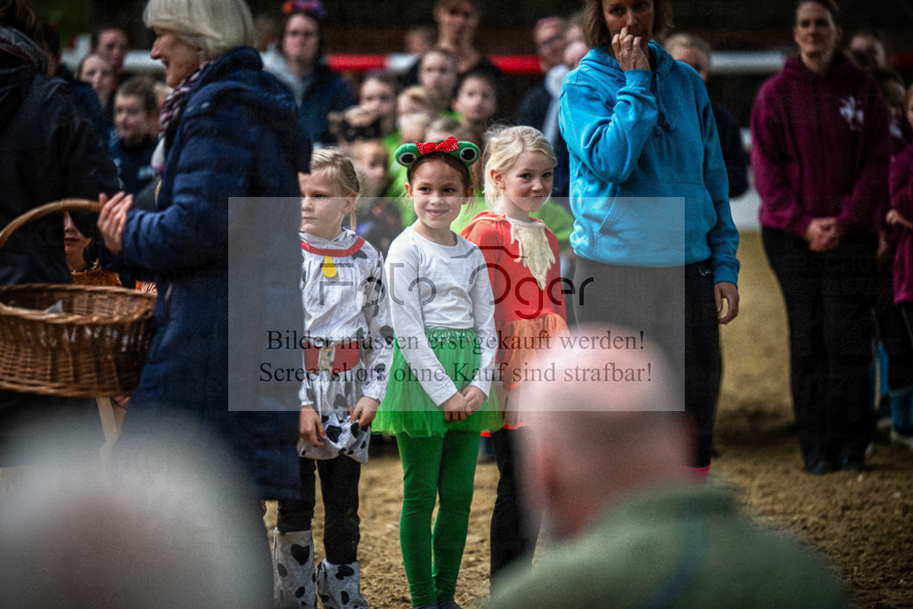 DOS_0159 | Entdecke hochwertige Reitturnierfotos von Foto Oger. Professionell, emotional und authentisch – jetzt Lieblingsmomente im Shop bestellen.Deutschlandweite Turnierfotografie. - Realisiert mit Pictrs.com