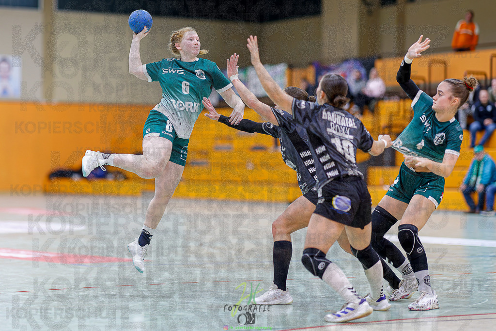 Frauen Regionalliga (HHV); HSG Kleenheim/Langgöns - HSG Baunatal | Frauen Regionalliga (HHV); HSG Kleenheim/Langgöns - HSG Baunatal am 23.11.2025 in Oberkleen (Weidig-Halle)Photo © 2025 - Jörg Heinrich - Realisiert mit Pictrs.com