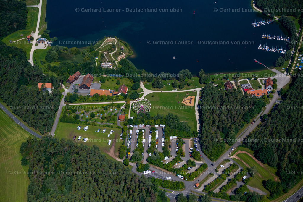 4050676 | ROTH 02.09.2021 Uferbereiche am Seegebiet des Rothsee in Roth im Bundesland Bayern, Deutschland. // Riparian areas on the lake area of Rothsee in Roth in the state Bavaria, Germany. Foto: Gerhard Launer