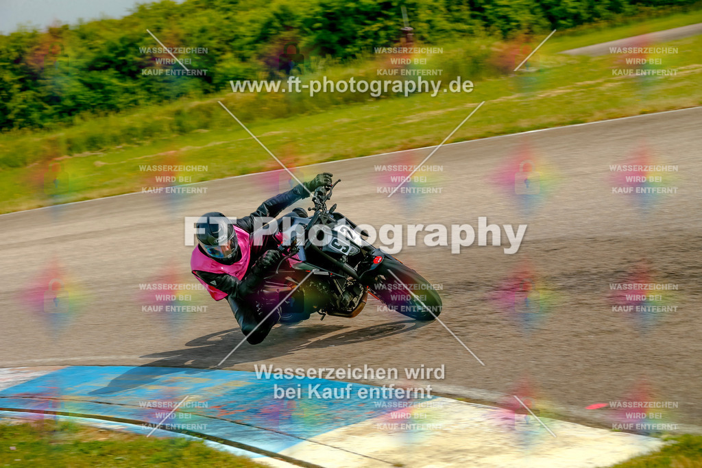 _MOT1092 | Hier findet Ihr Bilder von Touristenfahrten auf der Nürburgring Nordschleife oder von anderen Veranstaltungen die ich besucht habe. Viel Spass beim Durch Schauen 