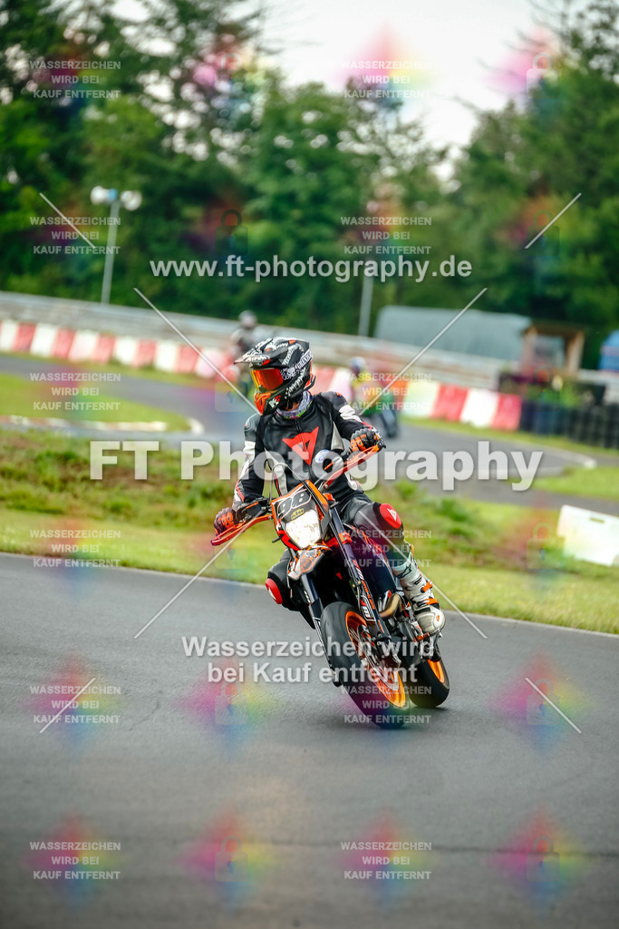 VBK-4100 | Hier findet Ihr Bilder von Touristenfahrten auf der Nürburgring Nordschleife oder von anderen Veranstaltungen die ich besucht habe. Viel Spass beim Durch Schauen 
