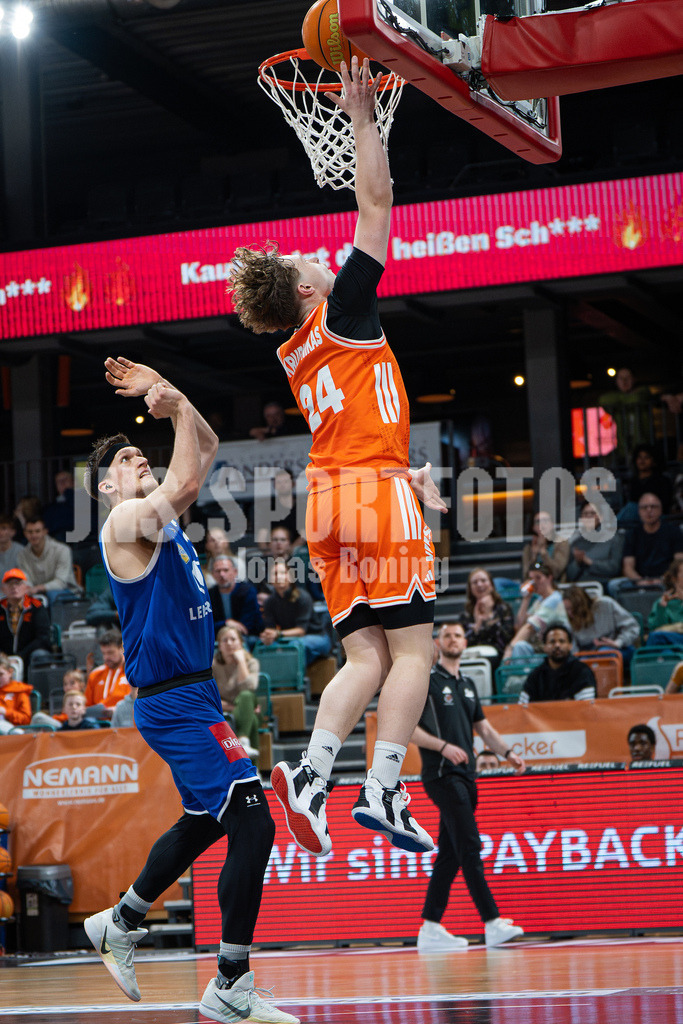 Basketball I Herren I Saison 2025-2026 I 2. Bundesliga ProB Nord I 23. Spieltag I RASTA Vechta II - EN Baskets Schwelm I 7693 | jns.sportfotos - Realisiert mit Pictrs.com