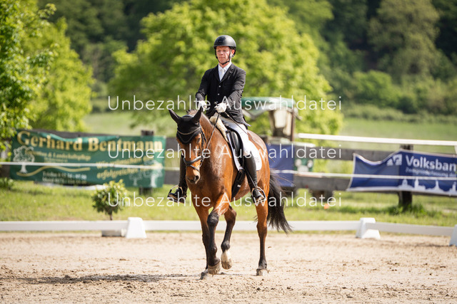 Bad_Meinberg_08468 | saradresslerfotografie - Realisiert mit Pictrs.com