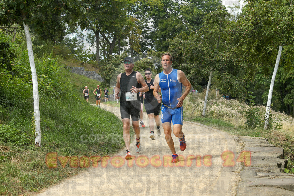 250824_1416_EX1_5631 | Sportfotografie im Rhein-Sieg Kreis, Köln, Bonn, NRW, Rheinland Pfalz, Hessen, etc. Unser Tätigkeitsfeld umfasst den Laufsport vom Volkslauf über den Marathon, Duathlon, Triathon bis zum Ultralauf wie Kölnpfad Ultra oder Schindertrail.