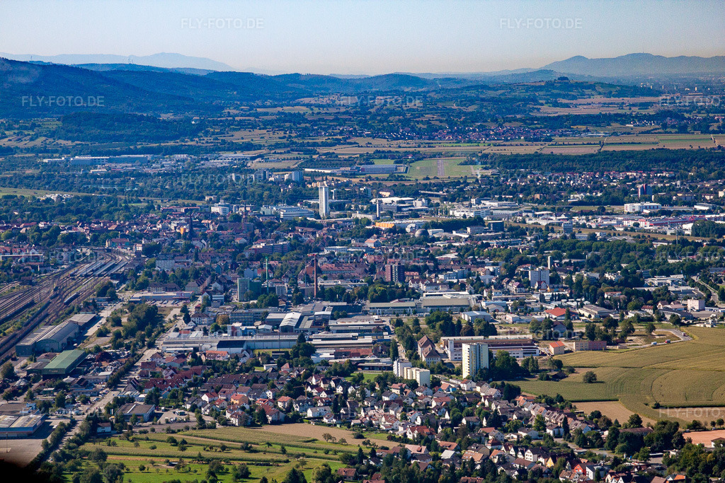 Luftbild: Offenburg von Norden im Ortsteil Bohlsbach in Offenburg im Bundesland Baden-Württemberg in Deutschland. Foto: IMG_20748.jpg vom 31.08.2009 durch Werner Riehm/FLY-FOTO.de