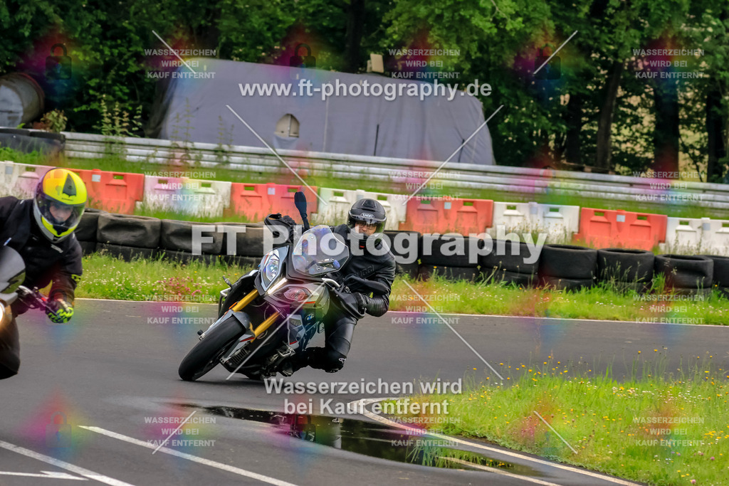 VBK-6613 | Hier findet Ihr Bilder von Touristenfahrten auf der Nürburgring Nordschleife oder von anderen Veranstaltungen die ich besucht habe. Viel Spass beim Durch Schauen 