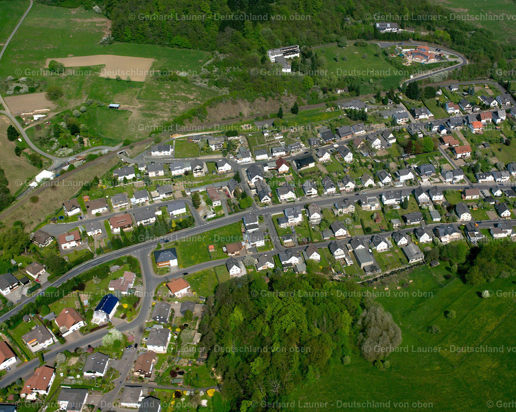 2610048 | Online-Shop für Luftbilder aus Deutschland. Seit über 45 Jahren baut Gerhard Launer das Luftbildarchiv mit unterschiedlichsten Themen stetig weiter aus.