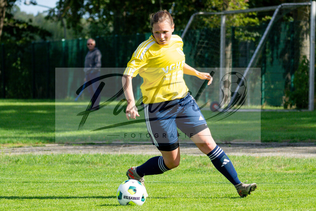 20260906_RULSVK_0210 | Fußball, Frauen:   beim Spiel der Kreisliga zwischen SG Rulle/Haste vs. SV Kettenkamp am 06.09.2026 im Stavermann-Sportpark in Rulle/Wallenhorst, Deutschland.(Foto von Nico Paetzel) - Realisiert mit Pictrs.com