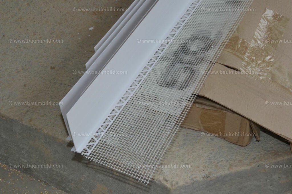 bib-lg18-putzarbeiten-0217 | Nach LV-Leistungsgruppen sortierte Detailfotos über den Bau eines Hauses. Alle Hausbau-Bilder direkt vom Urheber und Autor der Website Haus-Selber-Bauen.com