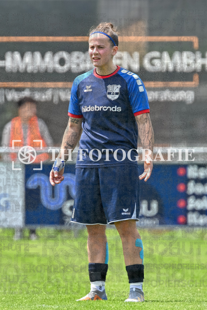 GER, FC Hauingen - SV Waldhaus, Frauen-Fussball, Rothaus Bezirkpokal, Finale, Saison 2024/2025, 29.05.2025 | Julia Schlossarek (FC Hauingen, #08)GER, FC Hauingen - SV Waldhaus, Frauen-Fussball, Rothaus Bezirkpokal, Finale, Saison 2024/2025, 29.05.2025Foto: TH Fotografie/Thomas Hess
