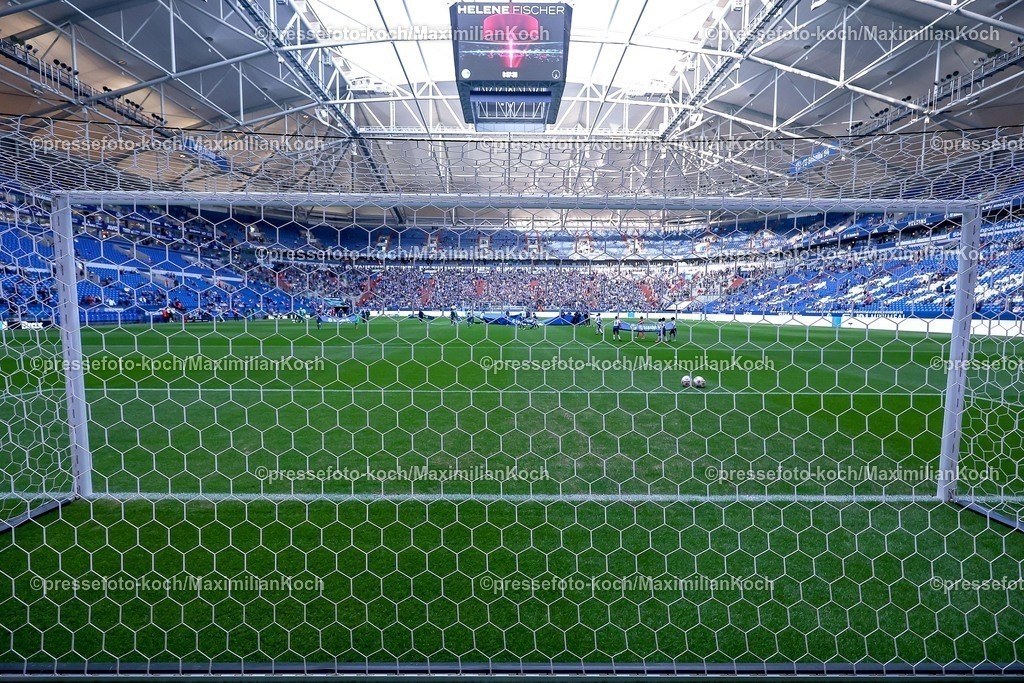 S0426092501027 | 25.09.2025, Fußball, FC Schalke 04 - SpVgg Greuther Fürth, 7.Spieltag, 2. Fußball Bundesliga, Veltins-Arena Gelsenkirchen, Saison 2025 2026: Feature Innenansicht Spielstätte Tor Tornetz Übersicht Übersichtsbild DFB regulations prohibit any use of photographs as image sequences and or quasi-video.