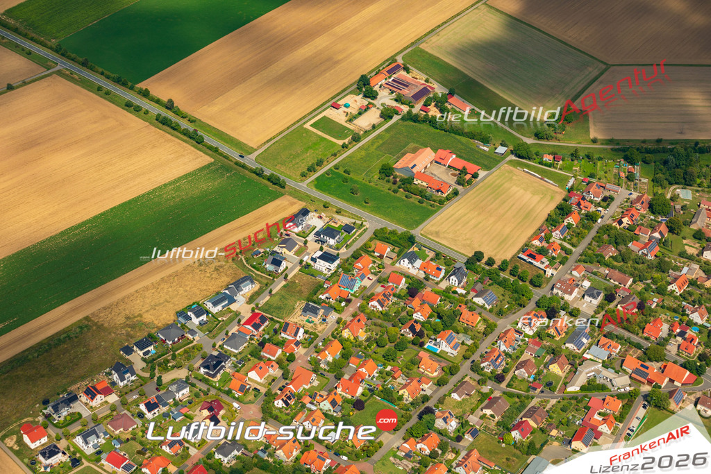Luftaufnahme von Willanzheim - Die Luftaufnahme wurde 2025 vom UL-Flugzeug heraus erstellt ( keine Drohne ) - Hochauflösende Luftaufnahme - für professionelle Ausdrucke geeignet. Die Geschenkidee !Mit Lizenz und Bildrechte bestellbar