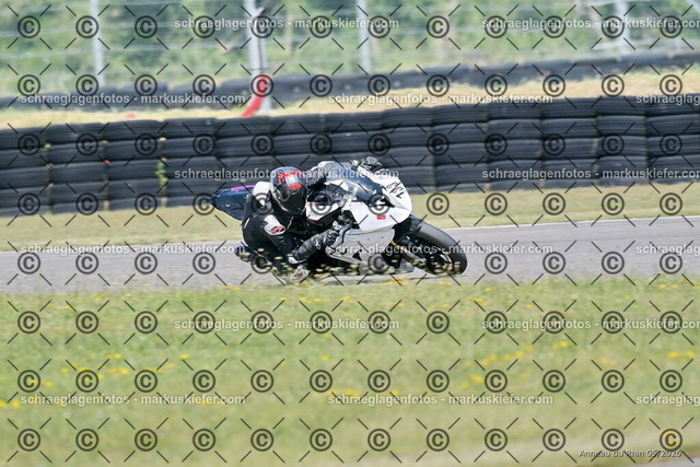 26BT01-1418 | 133 - Realisiert mit Pictrs.com