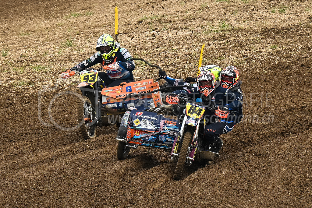 Motocross Schlatt bei Winterthur - 30. April 2023 | #84 Kaeser Remo / Doerig Cornelio aus Schweizersholz (CH) auf VMC KTM und #93 Heinzer Marco / Betschart Ruedi aus Illgau (CH) in der Kategorie Seitenwagen am Motocross Schlatt bei Winterthur, 30. April 2023. 
Instagram: @mx_schlatt | @mc_wila | @sam_schweiz
Bild: Sportfotografie Markus Aeschimann | www.markus-aeschimann.ch - Realisiert mit Pictrs.com