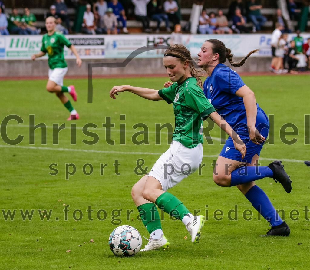 2023-10-07_071_FC_Forstern_gegen_Karlsruher_SC | Forstern, Deutschland, 07.10.2023:
Fußball, B-Juniorinnen-Bundesliga Süd 2023 / 2024, 4. Spieltag, FC Forstern gegen Karlsruher SC, Endergebnis: 1:1

Foto: Christian Riedel / fotografie-riedel.net