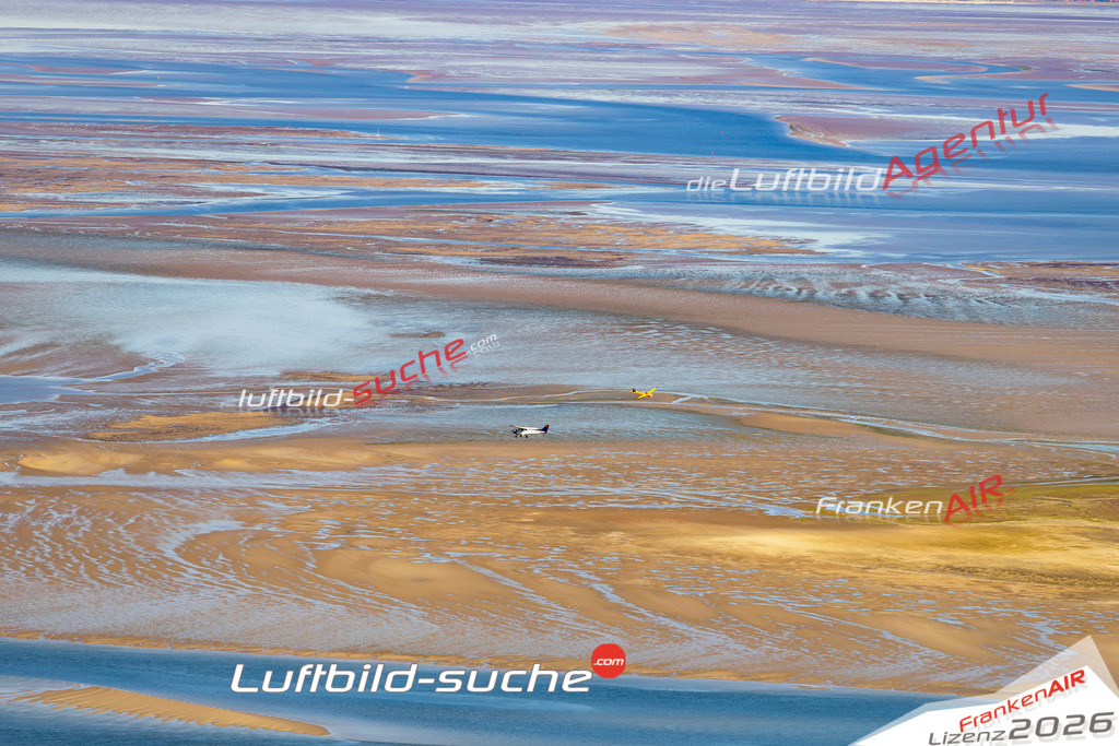 Aktuelles Luftbild von Memmert Juist - Die Luftaufnahme wurde 2022 mittels UL-Flugzeug erstellt ( keine Drohne ) - hochauflösende Kamera-Systeme von  Canon -Beste Qualität - Für grossformatige Ausdrucke geeignet. Die Geschenkidee !