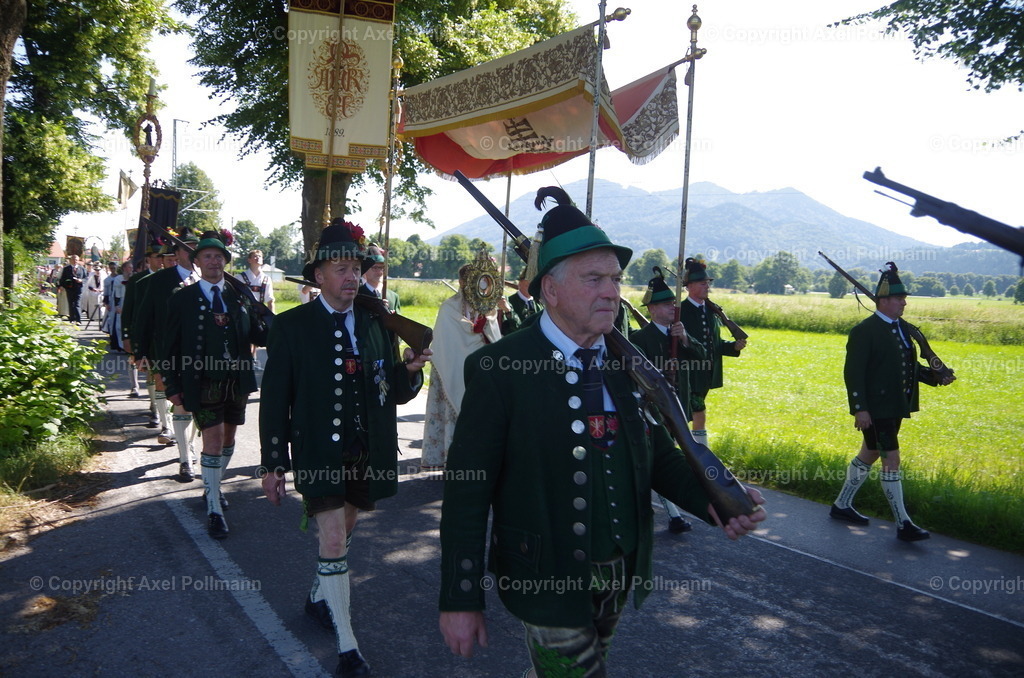 IMGP6133 | fotografiert von Axel PollmannLeonhardi Wallfahrt Benediktbeuern und Murnau, Fronleichnam, Fasching, Landschaft im Loisachtal und Benediktbeuern  - Realisiert mit Pictrs.com