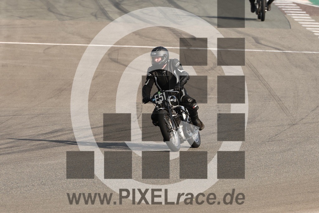 0e51-20260418_02509 | Schöne Erinnerungen an spannende Momente - das festzuhalten ist unser Job. PIXELrace.de ist seit 2003 auf den Rennstrecken Europas unterwegs um die Action draußen beim Fahren und die wunderbare Stimmung imm Fahrerlager für euch einzufangen.
