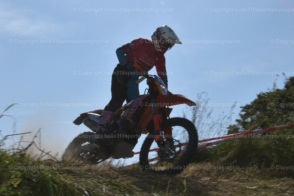 DSC_0267 | Sportfotografie , Motorsport, Motoross, Reitsport, Mointainbike, Enduro,
Landschaft , Outdoor, Eventfotografie, Landschaft, Bilder online bestellen - Realisiert mit Pictrs.com