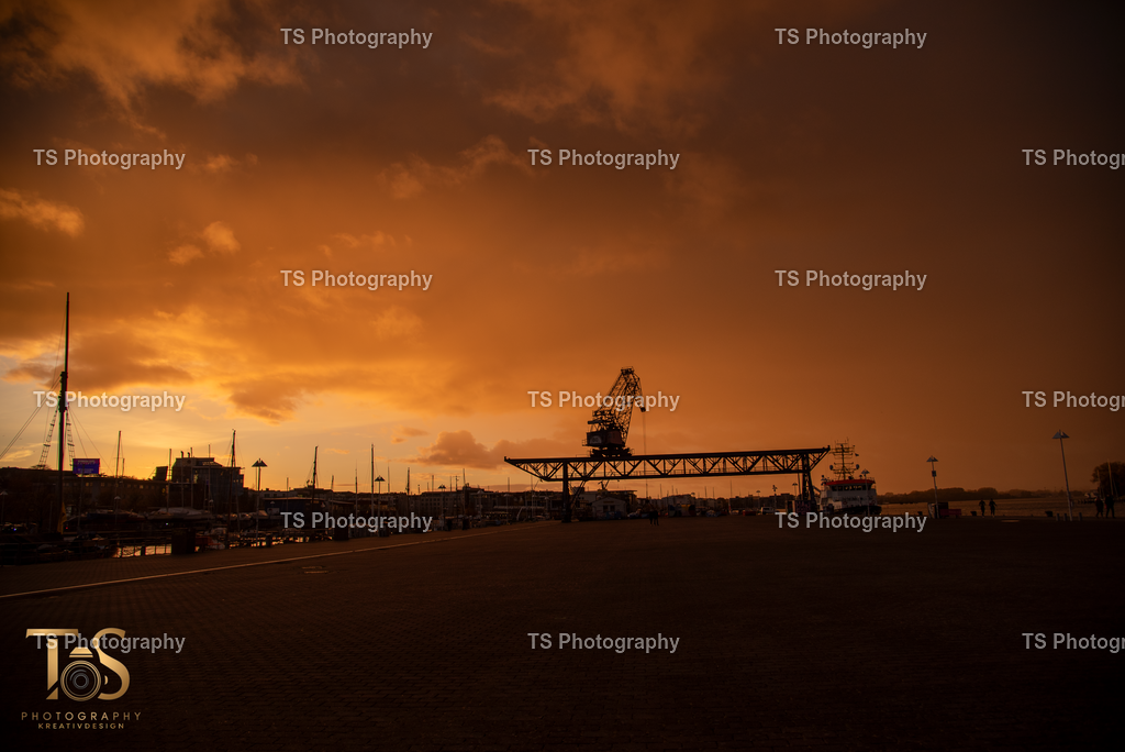 Warnemünde 10-25-80 | TS Photography - Realisiert mit Pictrs.com