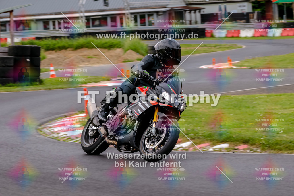 MotoTeamVBK-20180 | Hier findet Ihr Bilder von Touristenfahrten auf der Nürburgring Nordschleife oder von anderen Veranstaltungen die ich besucht habe. Viel Spass beim Durch Schauen 
