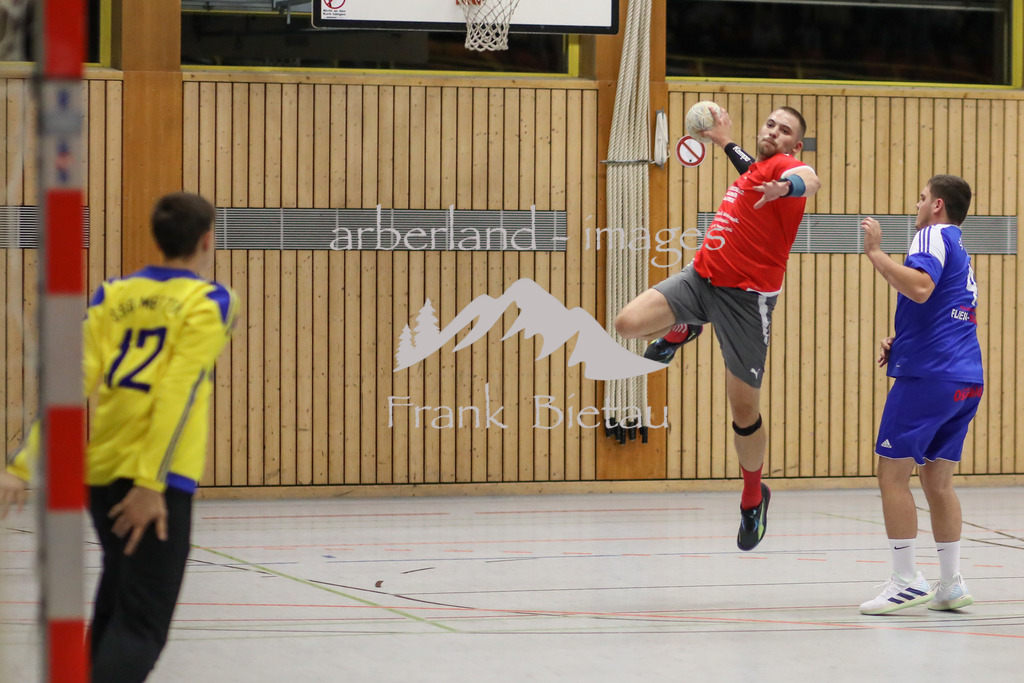 OE7A6874 | #13, Nikola Zoric, mit Ball