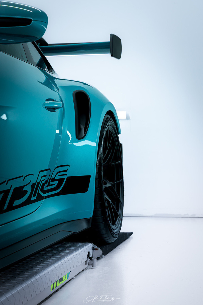 R6AT1236 _Alexander Tschuncky | Entdecken Sie die faszinierende Welt von Alexander Tschuncky Arts: Kreative Fotografie, atemberaubende Automobilkunst und hochwertiger Bilderdruck. Lassen Sie sich inspirieren! - Realisiert mit Pictrs.com