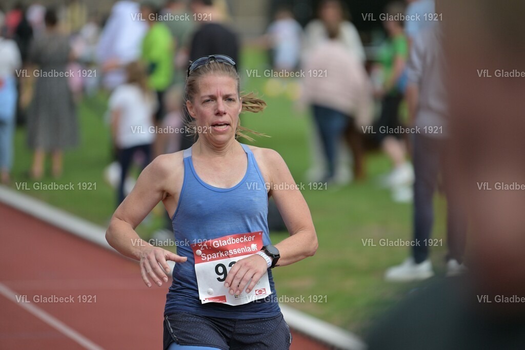 2026-08-23_Sparkassenlauf_10KM_KH_001390 | Die Fotografen - Realisiert mit Pictrs.com