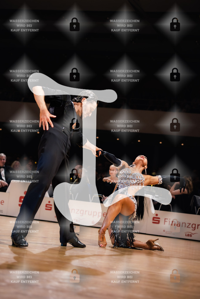 Goldstadtpokal 2025 - WDSF World Open Latin 1st (19) Charles-Guillaume Schmitt _ Elena Salikhova (France)-2025-01-25-1997 | Webshop for digital downloads and prints of dance sport, event & show photographer Julian Link - Realisiert mit Pictrs.com
