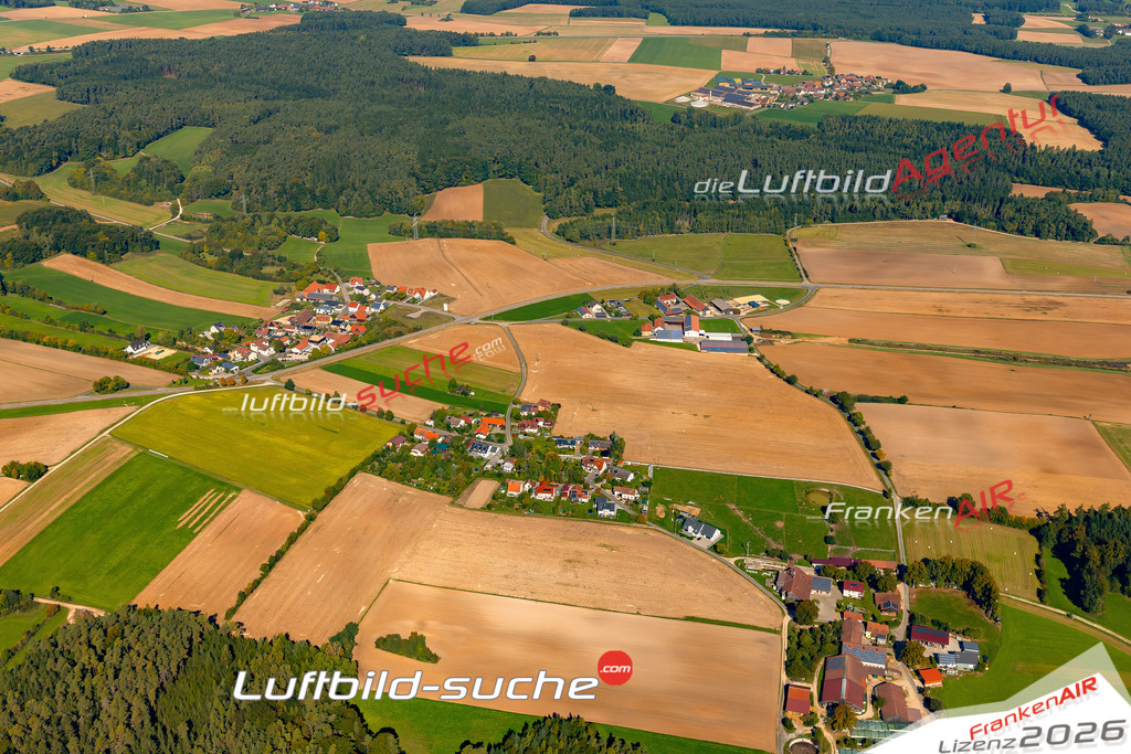 Schöne Luftaufnahme als Geschenk in Oberleinseidl Ursensollen - Die Luftbildaufnahme wurde 2025 vom UL-Flugzeug heraus erstellt ( keine Drohne ) - Hochauflösende Luftaufnahme -Nicht vergleichbar mit Google Maps oder Satelittenbilder- Die Geschenkidee !Mit Lizenz und Bildrechte bestellbar