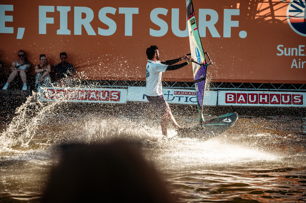 Kieler WOCHE Tow In Windsurf - @art_tokarev dpmedia (35 von 63) | dp-photography - Realisiert mit Pictrs.com