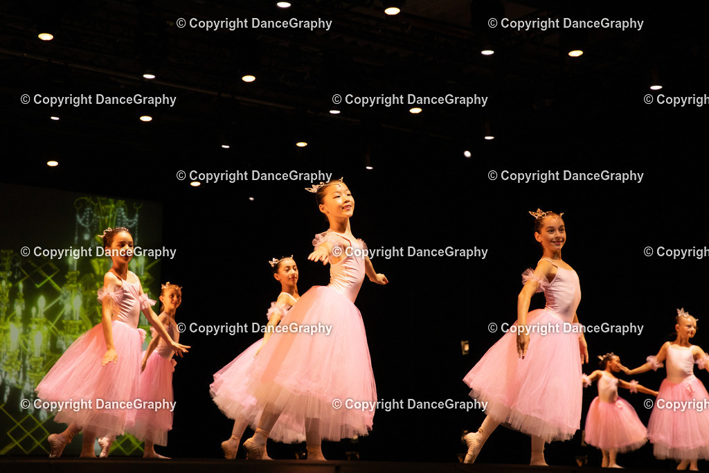 GPHY4682 | DanceGraphy - Realisiert mit Pictrs.com