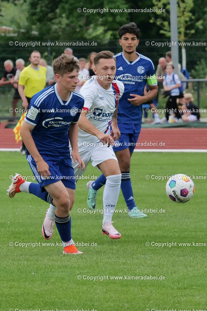 Fußball : Testspiel : SuS 09 Dinslaken - Schalke 04 U 19 am 25.07.2024 | Foto : Jochen Emde / www.kameradabei.de - Realisiert mit Pictrs.com
