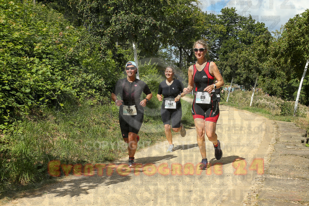 250824_1249_EX1_0634 | Sportfotografie im Rhein-Sieg Kreis, Köln, Bonn, NRW, Rheinland Pfalz, Hessen, etc. Unser Tätigkeitsfeld umfasst den Laufsport vom Volkslauf über den Marathon, Duathlon, Triathon bis zum Ultralauf wie Kölnpfad Ultra oder Schindertrail.